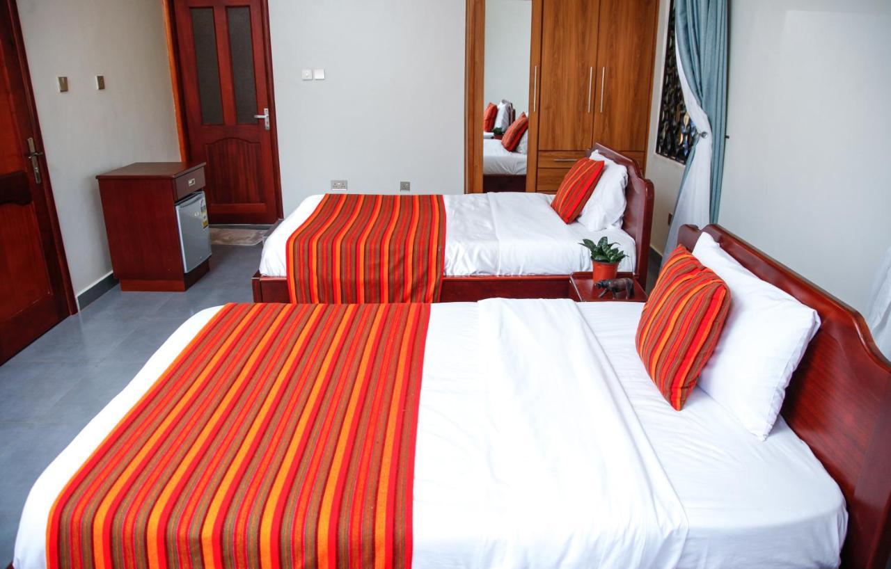 Fred And Winnie Bnb Kampala Exterior photo